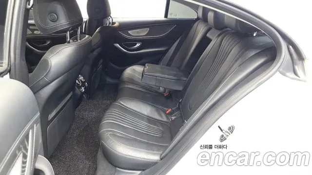 Mercedes-Benz CLS-Class 2019 thumb 10
