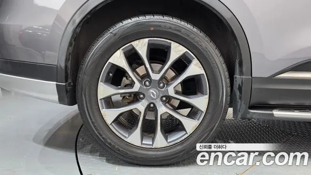 Renault-KoreaSamsung Koleos 2018 thumb 5
