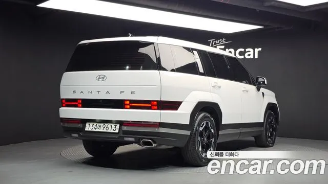 Hyundai Santa Fe 2023 thumb 2