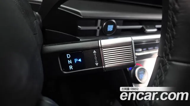 Hyundai Santa Fe 2023 thumb 9