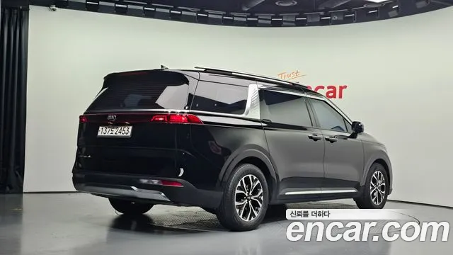 Kia Carnival 2020 thumb 2
