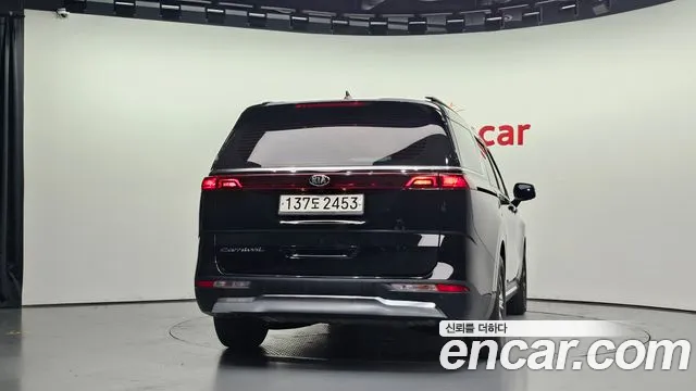 Kia Carnival 2020 thumb 4