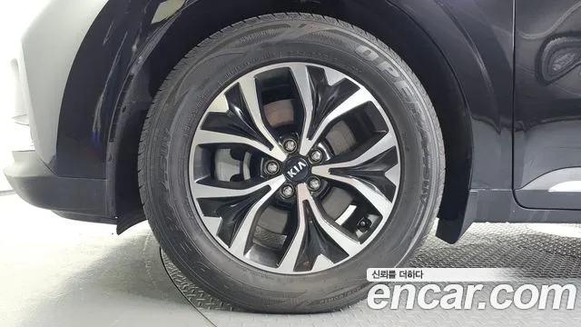 Kia Carnival 2020 thumb 5