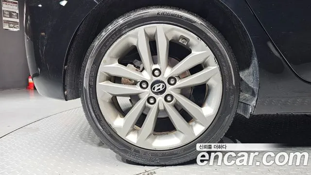 Hyundai i30 2015 thumb 5