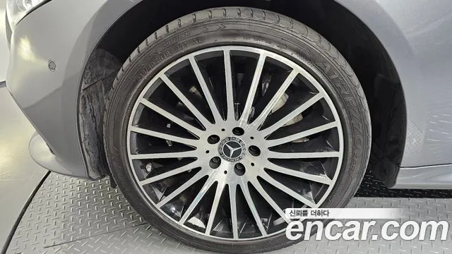 Mercedes-Benz CLS-Class 2018 thumb 5