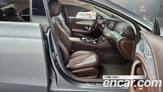 Mercedes-Benz CLS-Class 2018 thumb 11
