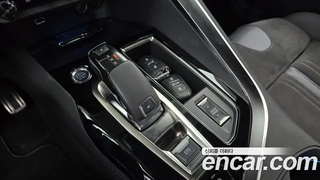 Peugeot 3008 2021 thumb 8