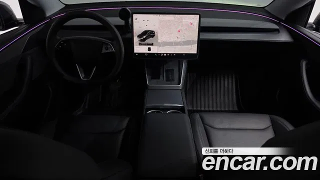 Tesla Model Y 2025 thumb 6