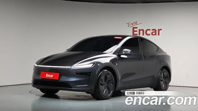 Tesla Model Y 2025 thumb 12