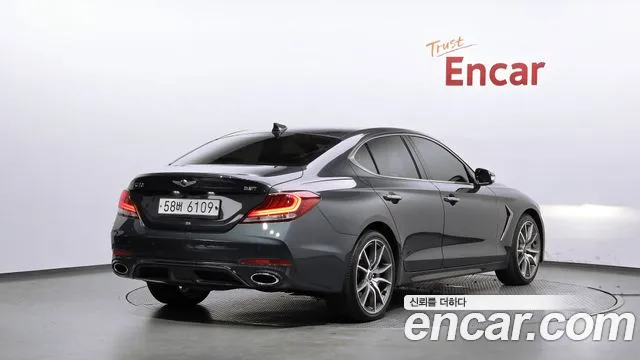 Genesis G70 2018 thumb 2
