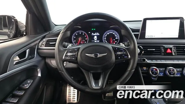 Genesis G70 2018 thumb 12