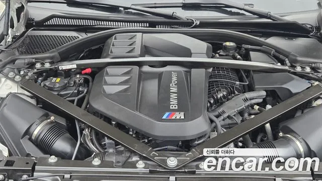 BMW M4 2022 thumb 6