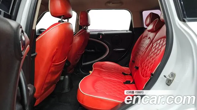 MINI Countryman 2012 thumb 12