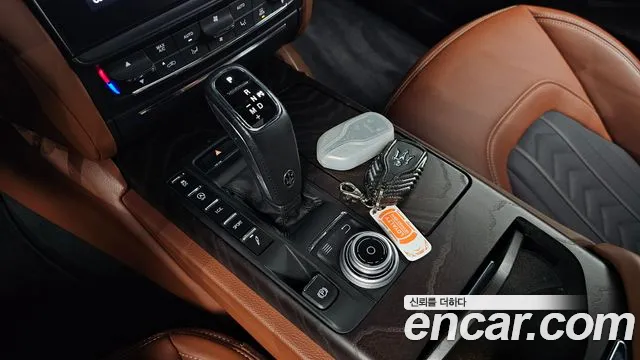 Maserati Quattroporte 2019 thumb 8