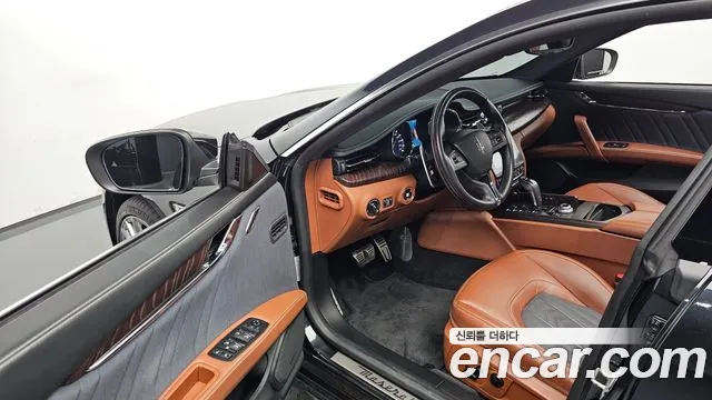Maserati Quattroporte 2019 thumb 9