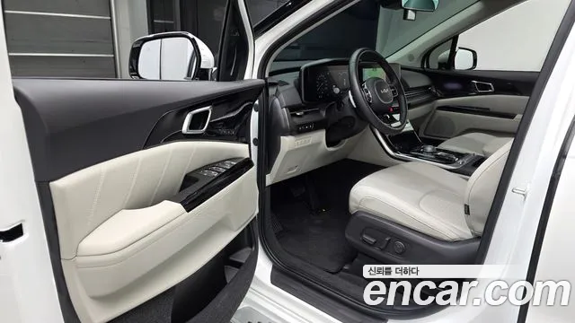 Kia Carnival 2023 thumb 10