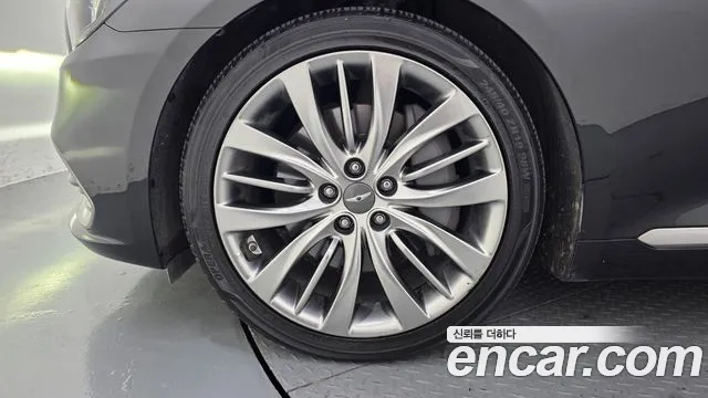 Genesis G80 2016 thumb 5