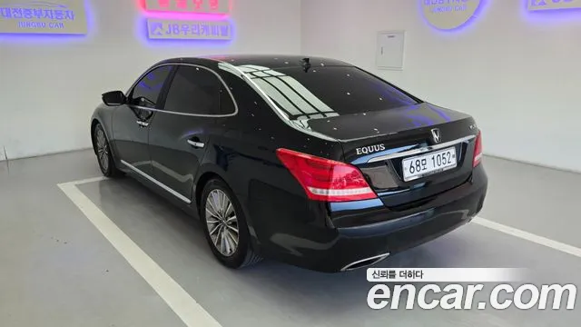 Hyundai Equus 2014 thumb 3