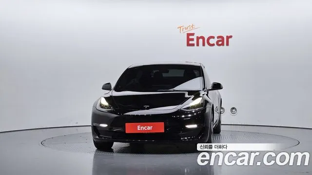 Tesla Model 3 2022 thumb 3