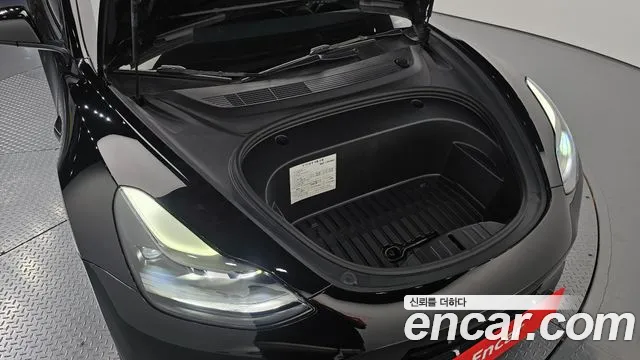 Tesla Model 3 2022 thumb 6