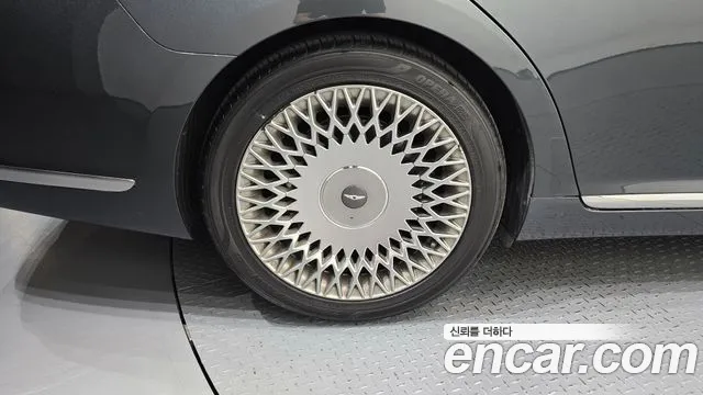 Genesis G90 2019 thumb 5