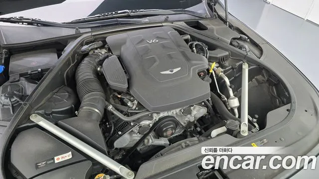 Genesis G90 2019 thumb 6
