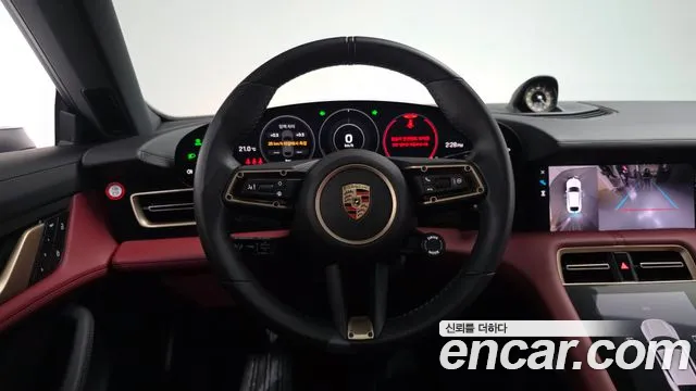 Porsche Taycan 2024 thumb 12