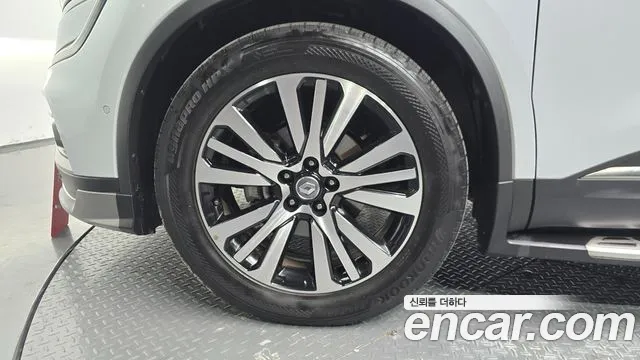 Renault-KoreaSamsung Koleos 2019 thumb 5