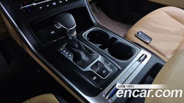 Kia Carnival 2023 thumb 9