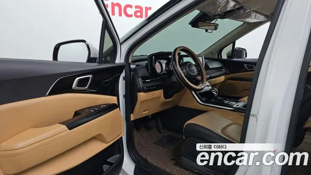 Kia Carnival 2023 thumb 10