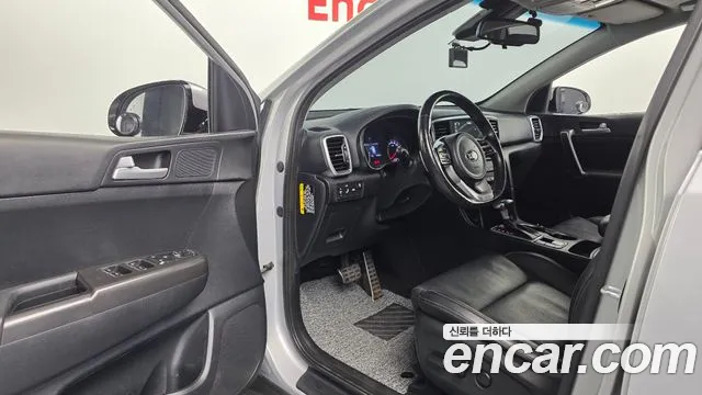 Kia Sportage 2018 thumb 10