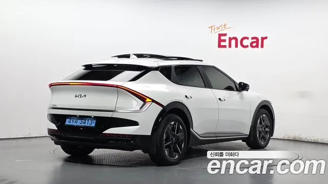 Kia EV6 2025 thumb 2