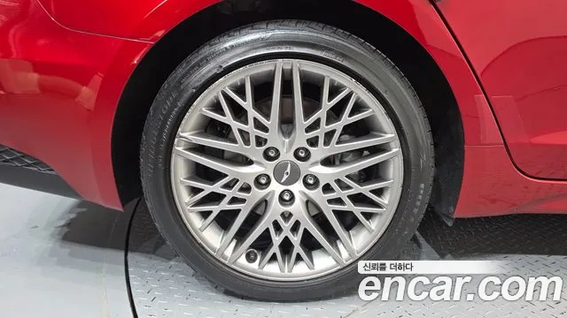 Genesis G70 2021 thumb 5
