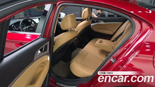 Genesis G70 2021 thumb 11