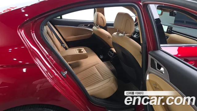 Genesis G70 2021 thumb 12