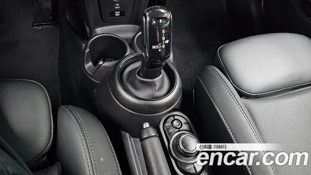 MINI Hatch 2022 thumb 9