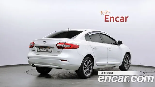Renault-KoreaSamsung Fluence 2015 thumb 2