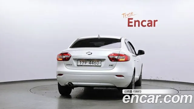 Renault-KoreaSamsung Fluence 2015 thumb 4
