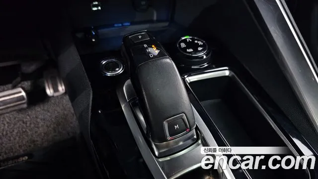 Peugeot 5008 2018 thumb 9