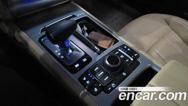 Genesis G80 2016 thumb 9