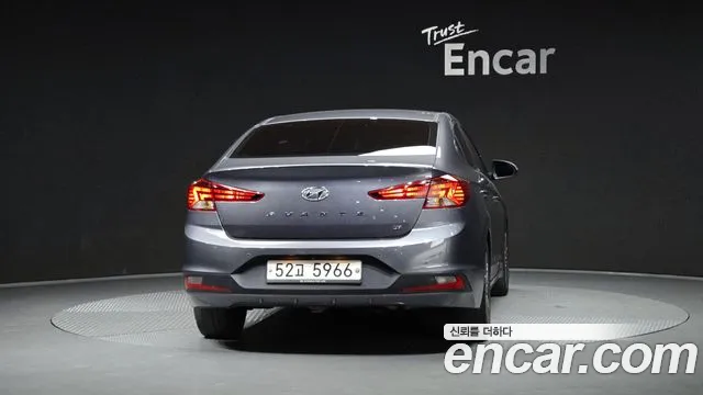 Hyundai Avante 2018 thumb 3