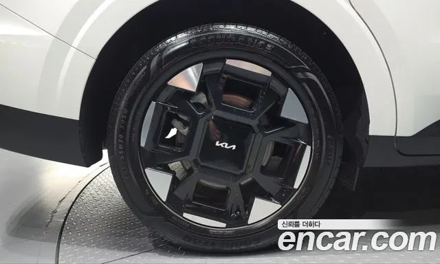 Kia Carnival 2025 thumb 4