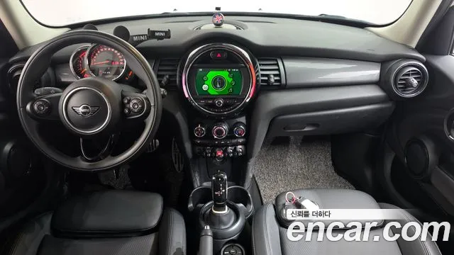MINI Hatch 2019 thumb 7