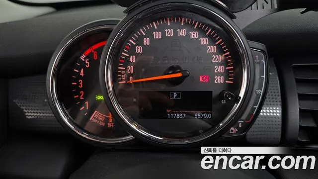 MINI Hatch 2019 thumb 8