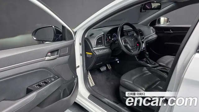 Hyundai Avante 2015 thumb 9