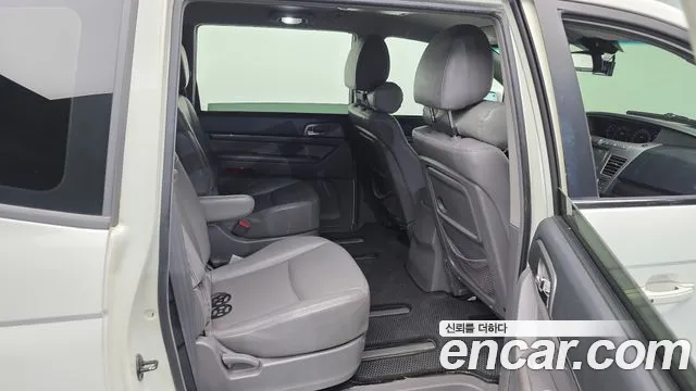 KG_Mobility_Ssangyong KORANDO 2015 thumb 12