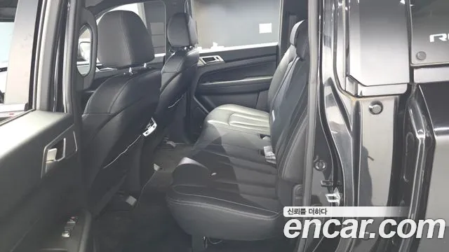 KG_Mobility_Ssangyong Rexton 2019 thumb 12