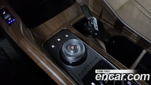 Kia Sorento 2024 thumb 9