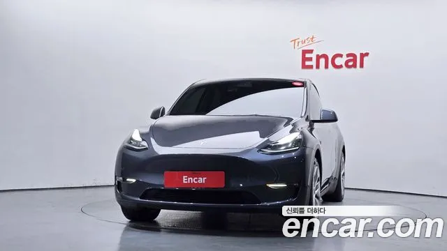 Tesla Model Y 2021 thumb 3