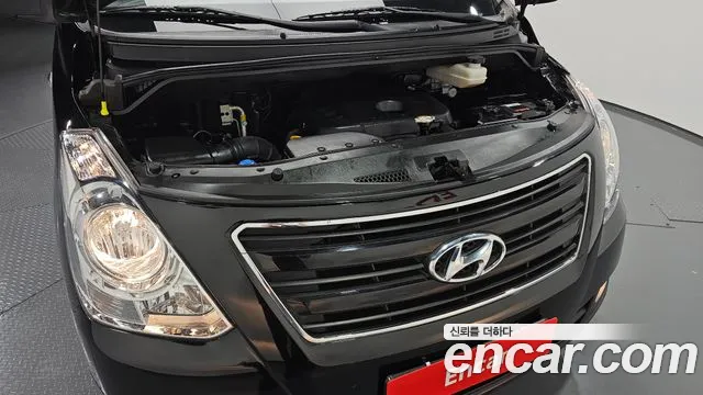 Hyundai Starex 2017 thumb 6